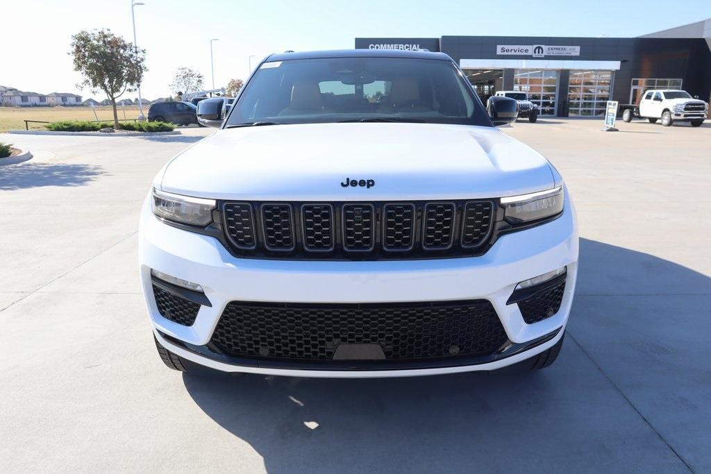 new 2025 Jeep Grand Cherokee car, priced at $58,009