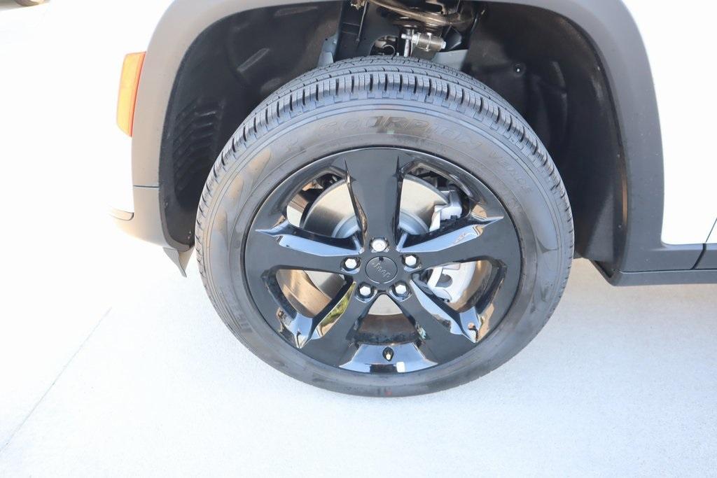 new 2025 Jeep Grand Cherokee L car, priced at $50,956