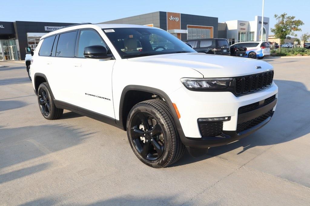new 2025 Jeep Grand Cherokee L car, priced at $50,956