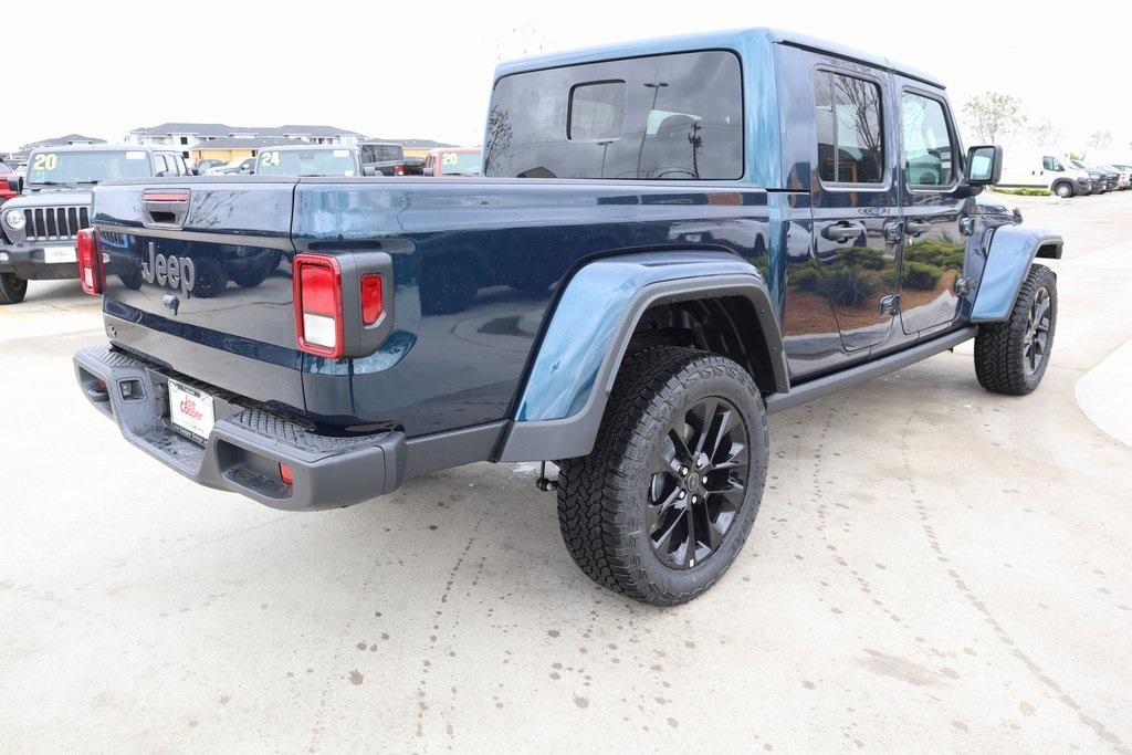 new 2025 Jeep Gladiator car, priced at $43,009
