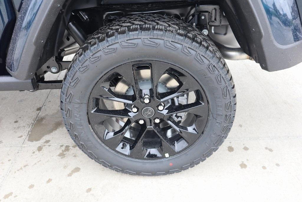 new 2025 Jeep Gladiator car, priced at $43,009