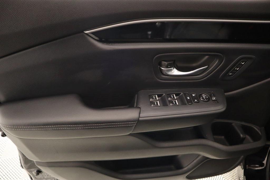 used 2023 Honda Pilot car, priced at $36,009