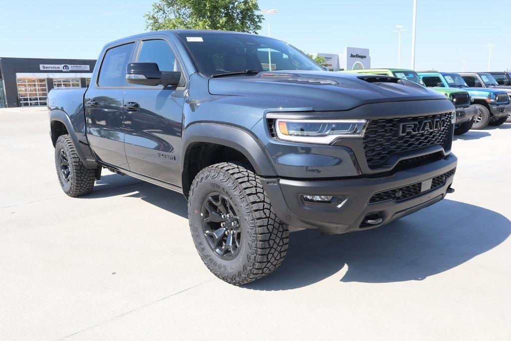 new 2025 Ram 1500 car, priced at $73,338