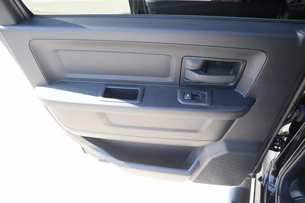 new 2025 Ram 2500 car, priced at $65,368