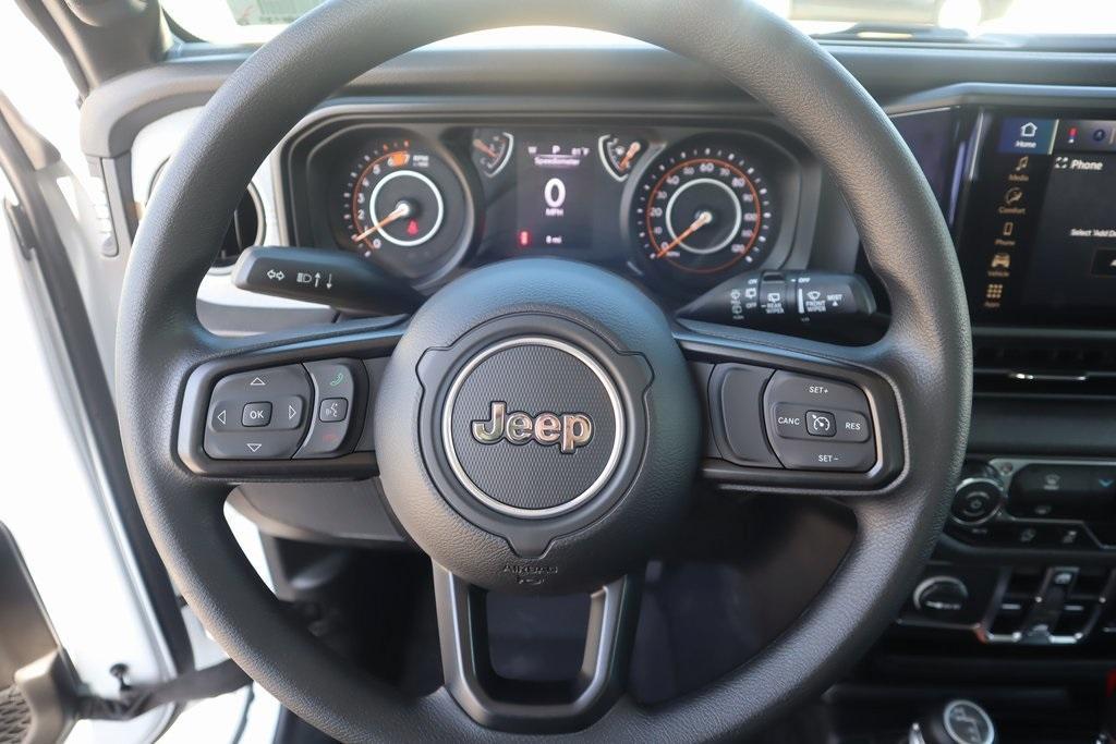 new 2025 Jeep Wrangler car, priced at $38,143