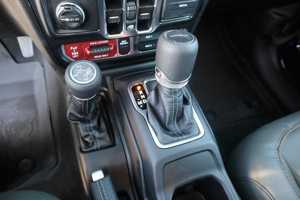 new 2025 Jeep Gladiator car, priced at $51,883