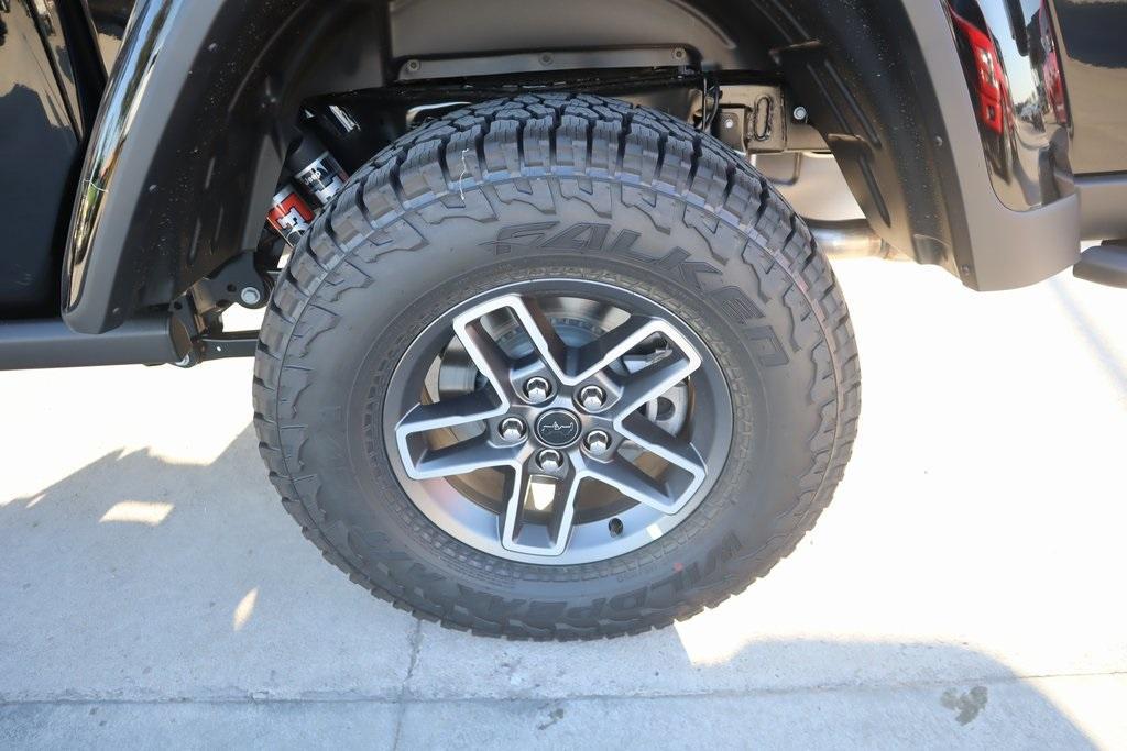 new 2025 Jeep Gladiator car, priced at $51,883