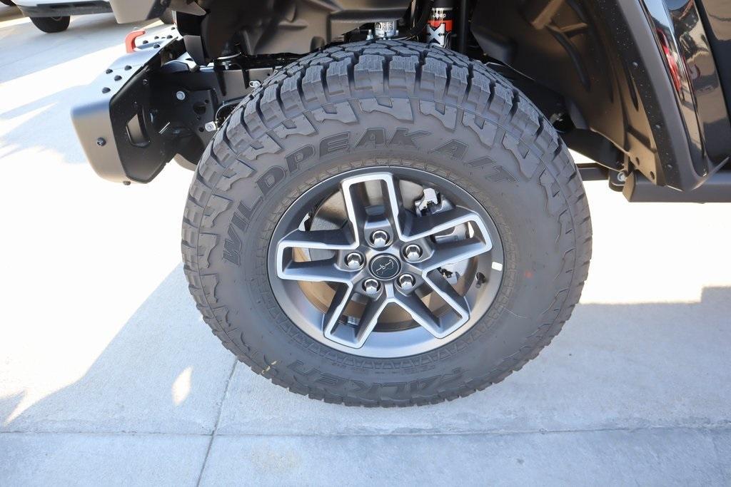 new 2025 Jeep Gladiator car, priced at $51,883