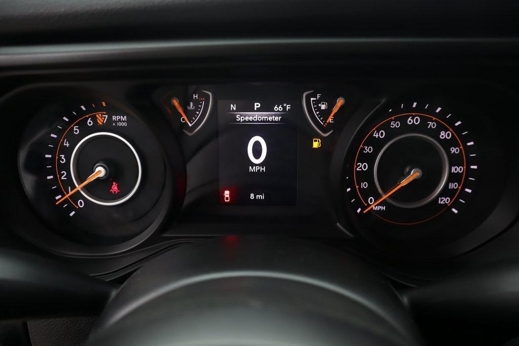 new 2025 Jeep Gladiator car, priced at $35,999