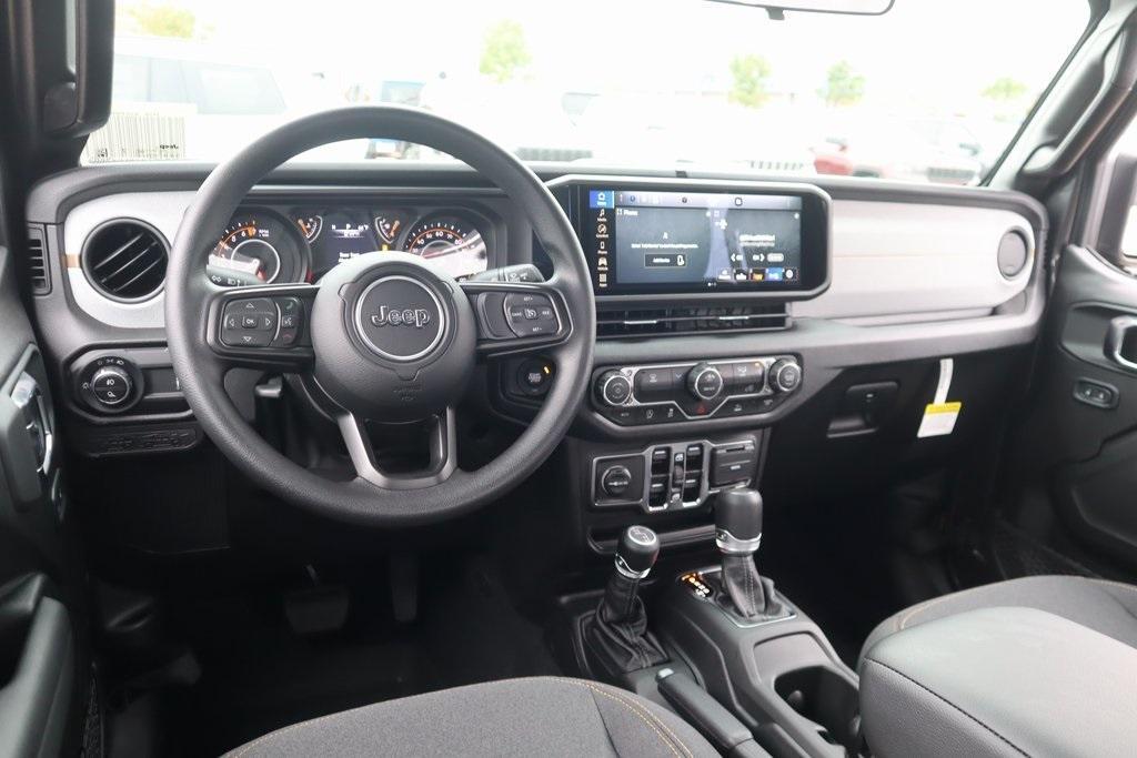 new 2025 Jeep Gladiator car, priced at $35,999