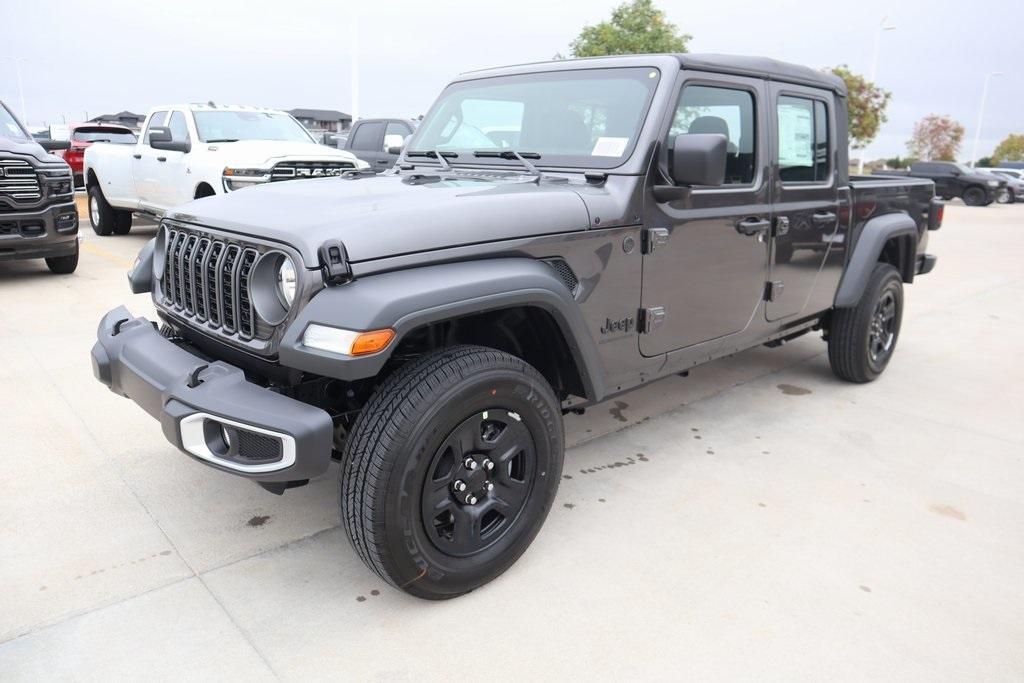 new 2025 Jeep Gladiator car, priced at $35,999