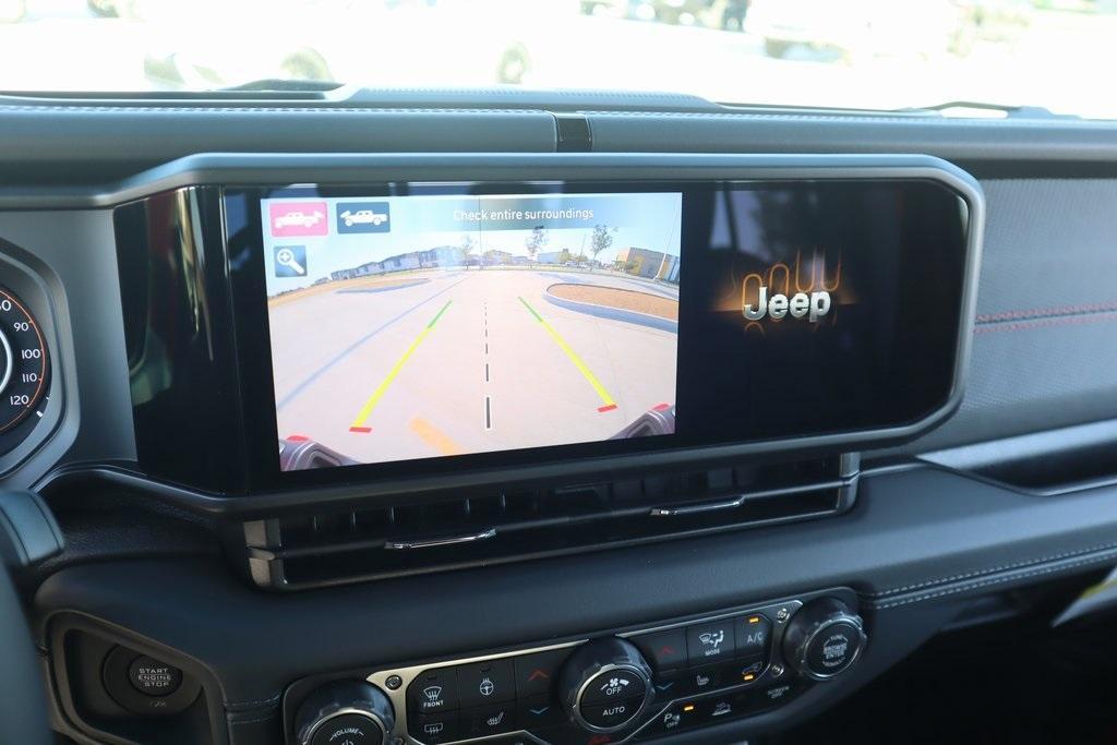 new 2025 Jeep Gladiator car, priced at $53,383