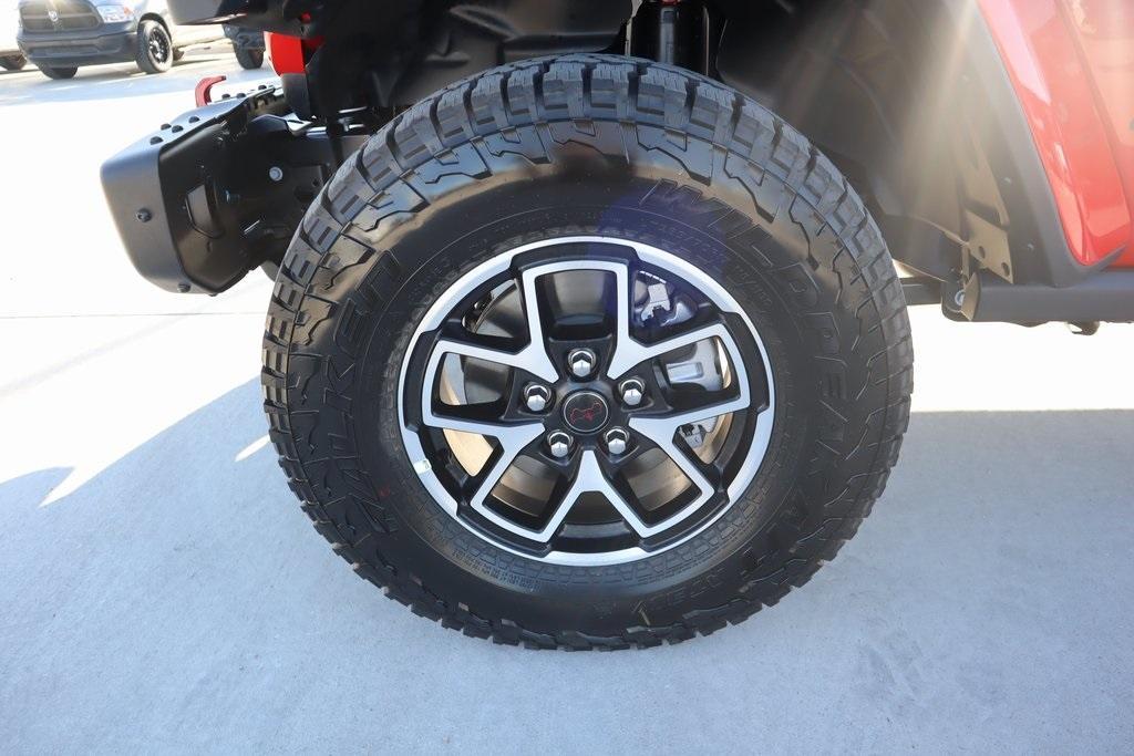 new 2025 Jeep Gladiator car, priced at $53,383