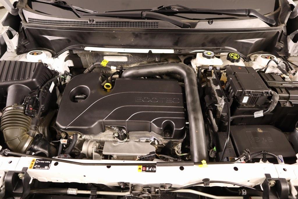 used 2024 Chevrolet Equinox car, priced at $17,059