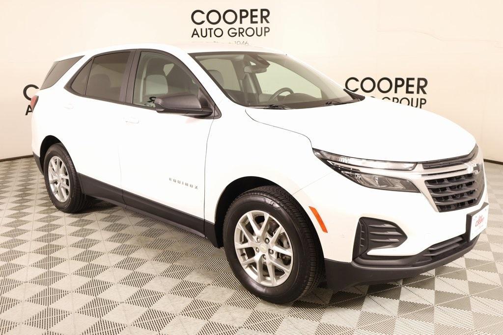used 2024 Chevrolet Equinox car, priced at $17,059