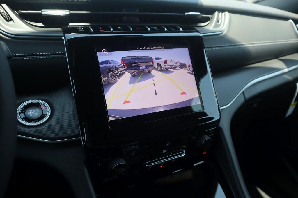 new 2025 Jeep Grand Cherokee L car, priced at $38,871