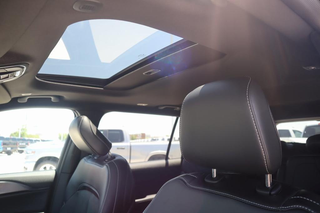 new 2025 Jeep Grand Cherokee L car, priced at $38,871