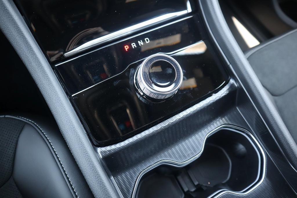new 2025 Jeep Grand Cherokee L car, priced at $38,871