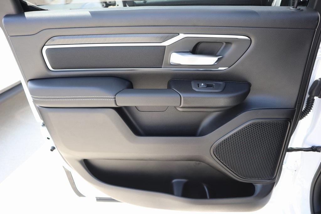 new 2025 Ram 1500 car, priced at $52,877