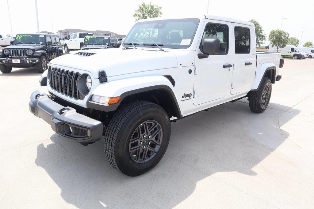 new 2025 Jeep Gladiator car, priced at $39,063