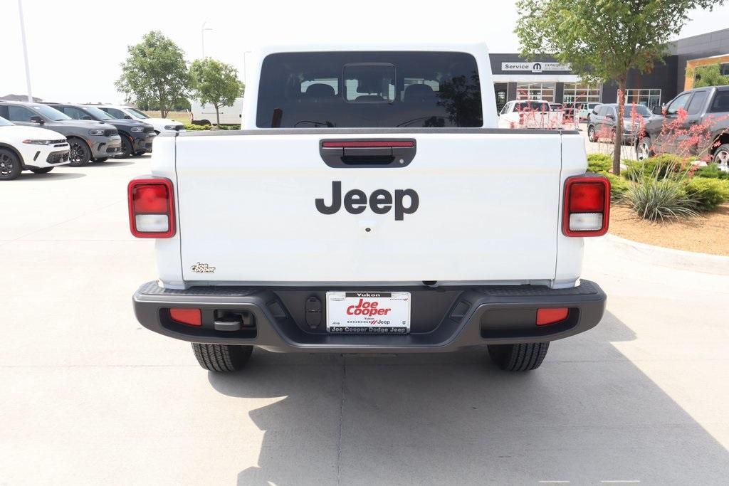 new 2025 Jeep Gladiator car, priced at $39,063