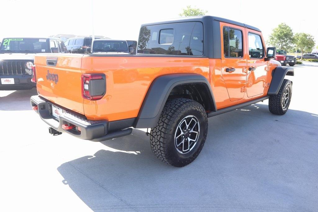 new 2025 Jeep Gladiator car, priced at $52,775