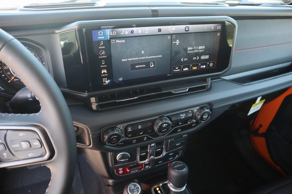 new 2025 Jeep Gladiator car, priced at $52,775