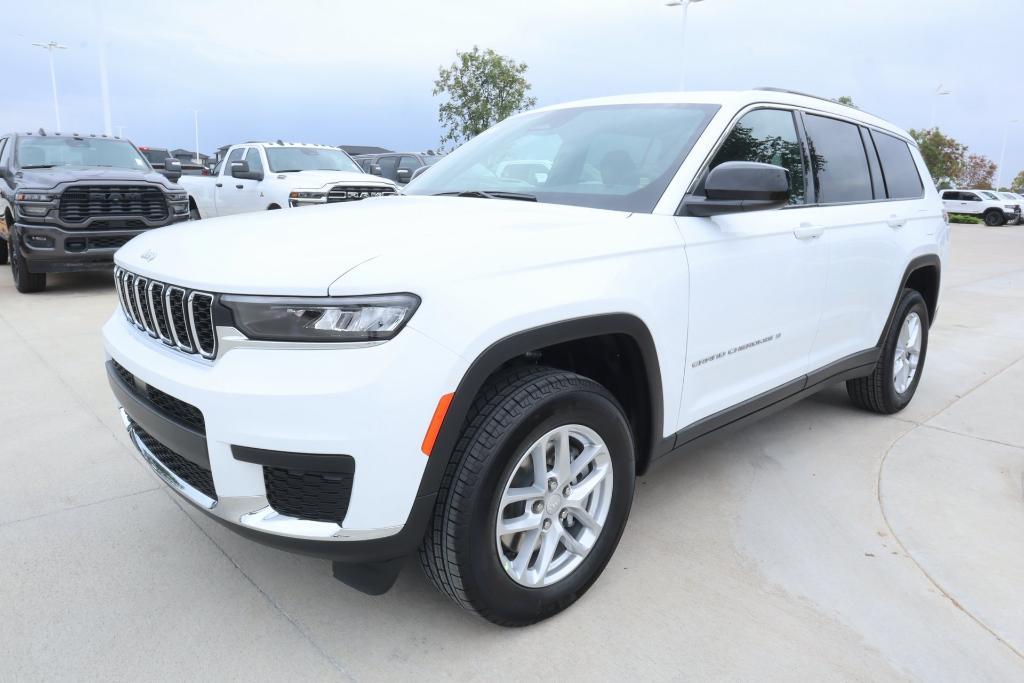 new 2025 Jeep Grand Cherokee L car, priced at $39,347
