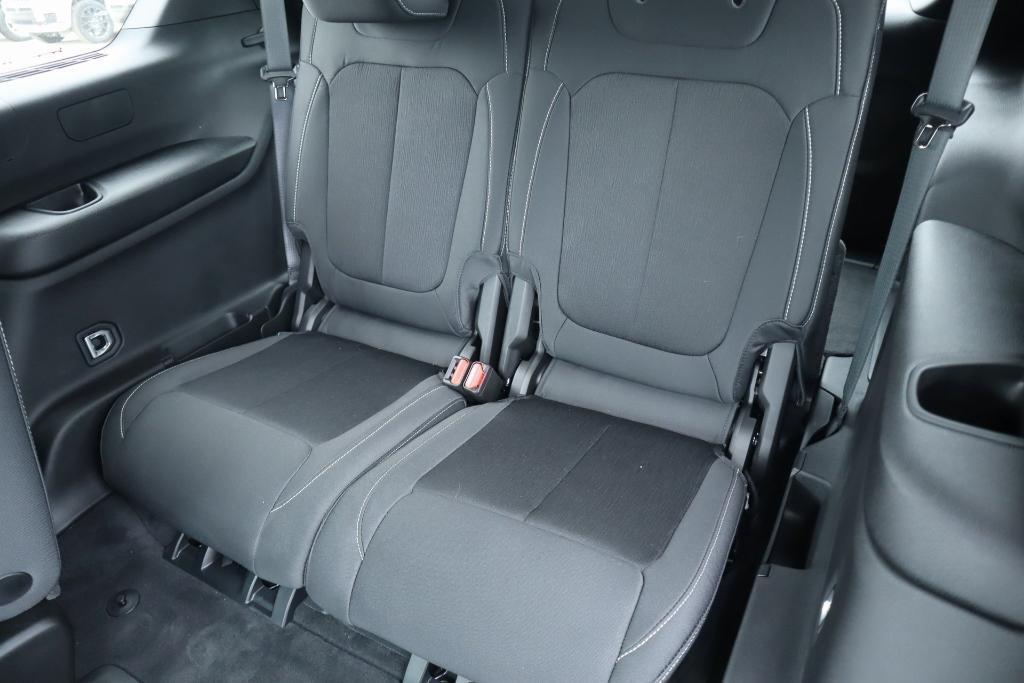 new 2025 Jeep Grand Cherokee L car, priced at $39,347
