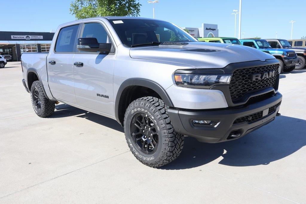new 2025 Ram 1500 car, priced at $65,512