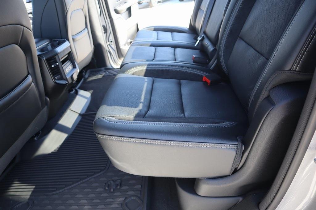 new 2025 Ram 1500 car, priced at $65,512