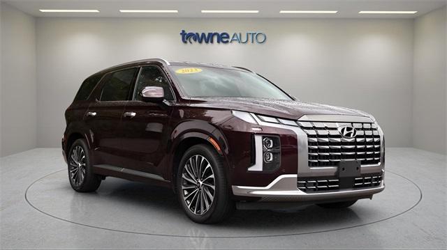 used 2023 Hyundai Palisade car, priced at $42,914