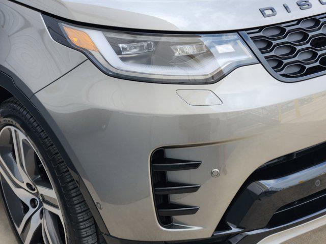 new 2024 Land Rover Discovery car, priced at $84,113