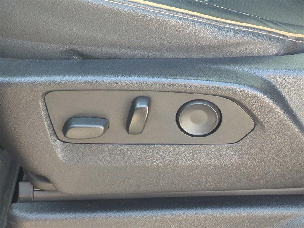used 2021 GMC Yukon XL car, priced at $53,910