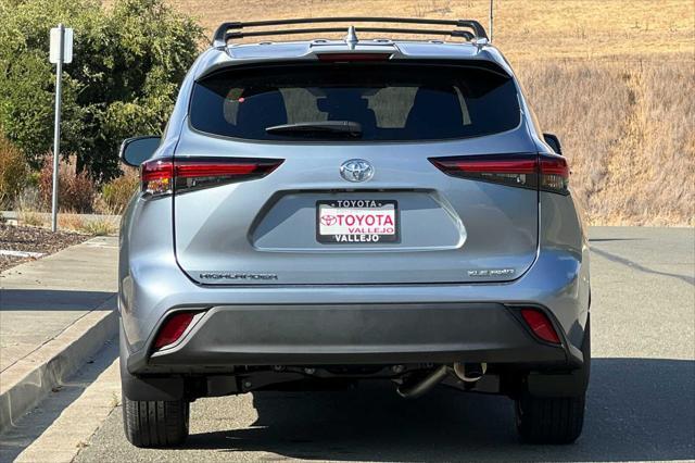 new 2024 Toyota Highlander car, priced at $47,642