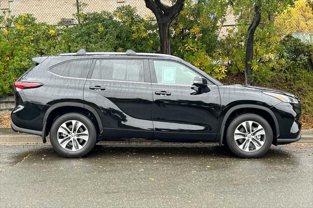 used 2024 Toyota Highlander car, priced at $48,000