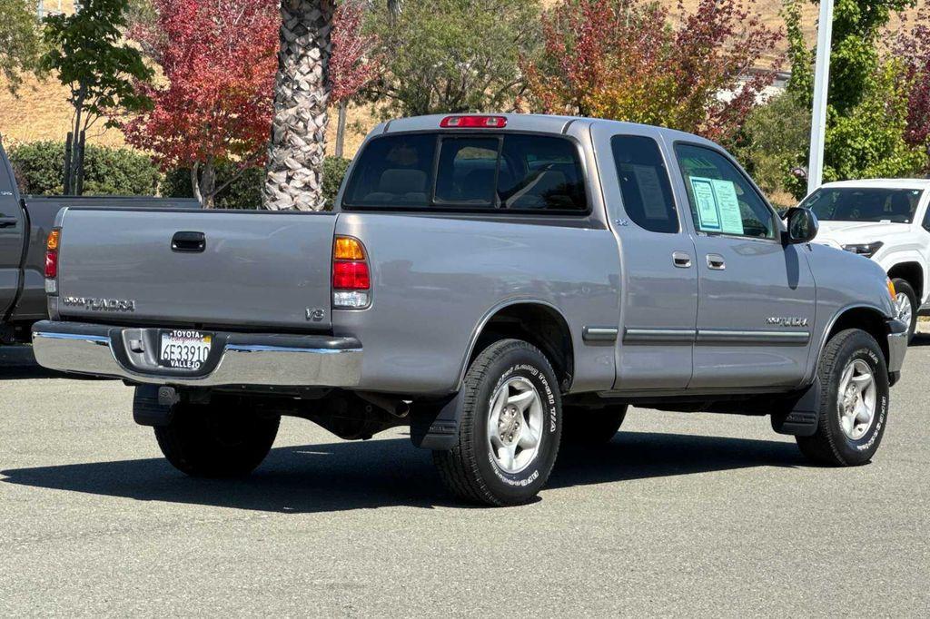 used 2000 Toyota Tundra car, priced at $13,500