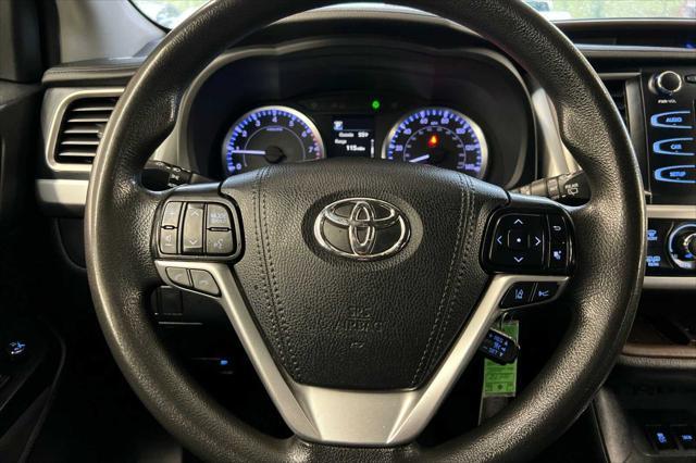 used 2019 Toyota Highlander car, priced at $27,500