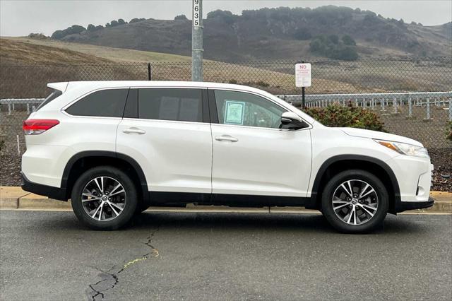 used 2019 Toyota Highlander car, priced at $27,500