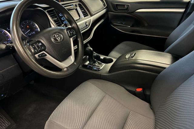 used 2019 Toyota Highlander car, priced at $27,500