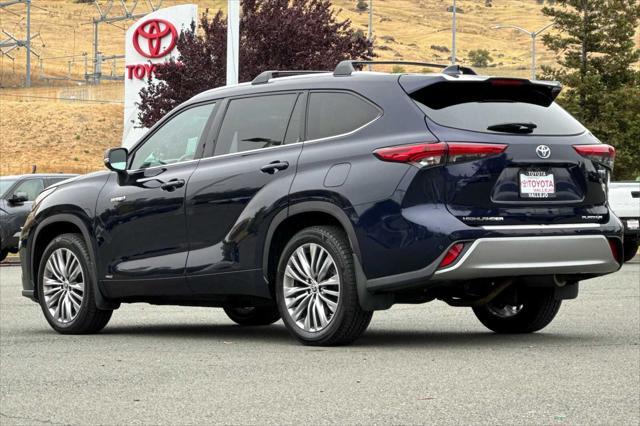 used 2020 Toyota Highlander Hybrid car, priced at $42,500