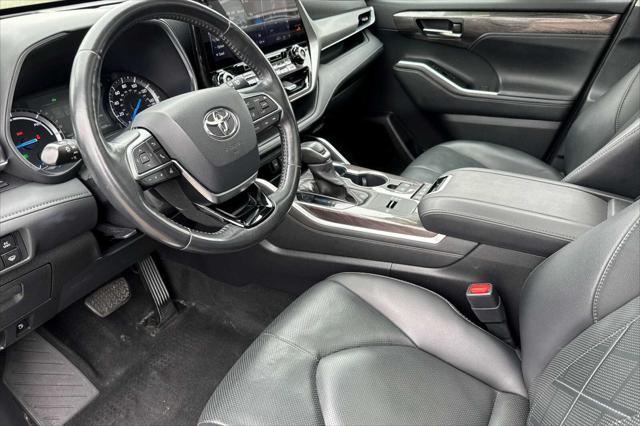 used 2020 Toyota Highlander Hybrid car, priced at $42,500