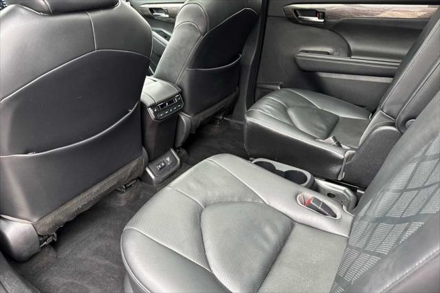 used 2020 Toyota Highlander Hybrid car, priced at $42,500