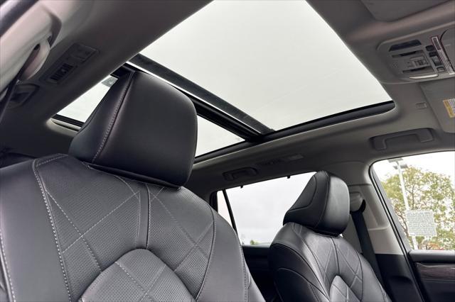 used 2020 Toyota Highlander Hybrid car, priced at $42,500