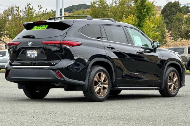 used 2022 Toyota Highlander Hybrid car, priced at $44,500