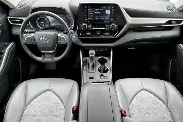 used 2022 Toyota Highlander Hybrid car, priced at $44,500