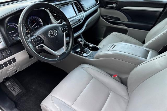 used 2018 Toyota Highlander Hybrid car, priced at $24,000