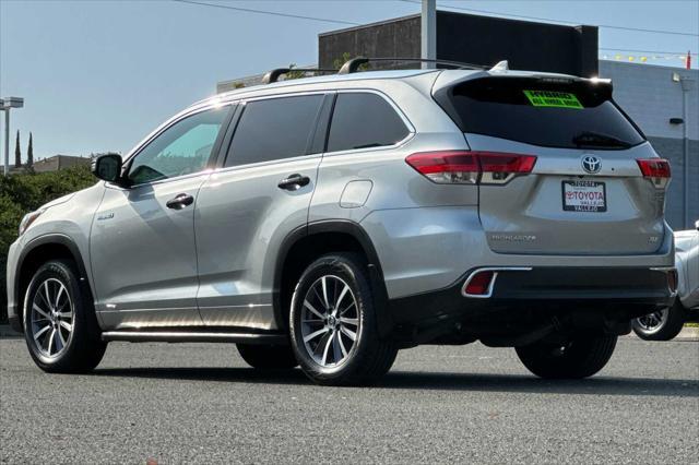 used 2018 Toyota Highlander Hybrid car, priced at $24,000