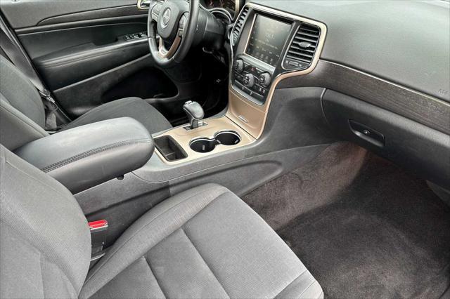 used 2015 Jeep Grand Cherokee car, priced at $15,500