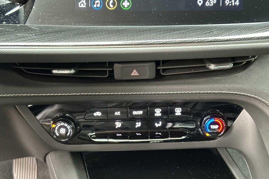 used 2022 Buick Envision car, priced at $20,000